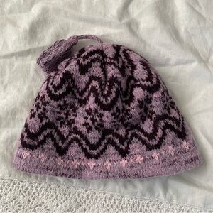 Moon Shadow 100% Wool Knit Purple Beanie Womens Snowflake Holiday ski